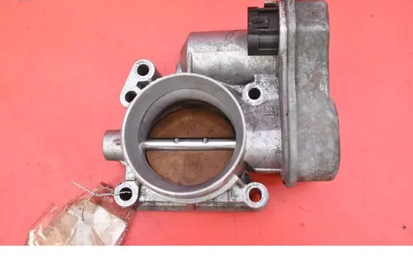 Opel Vectra C Throttle body valve 12568796