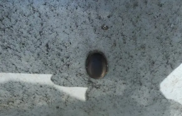Windshield washer spray nozzle