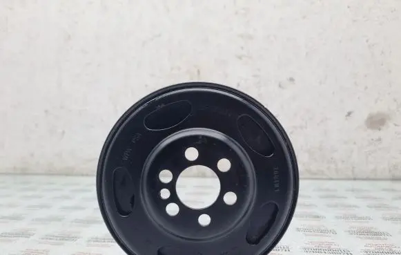 Seat Exeo (3R) Crankshaft pulley 06F105243J