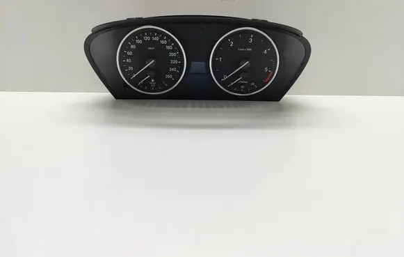 BMW 5 E60 E61 Speedometer (instrument cluster) 9177261 62119177261