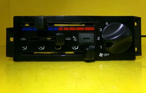 Mazda Demio Climate control unit
