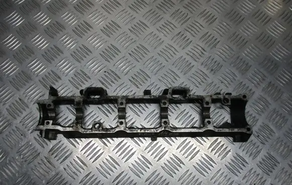 Peugeot 206 Camshaft holder 