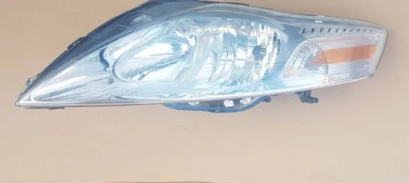 Ford Mondeo MK IV Headlight/headlamp BS7113W030AD
