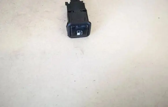 Volkswagen PASSAT B5 Fuel tank opening switch 3b0959833