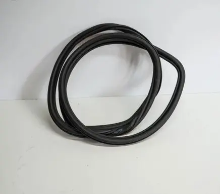 Audi Q7 4L Rubber seal rear door 