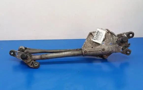 Honda FR-V Front wiper linkage and motor