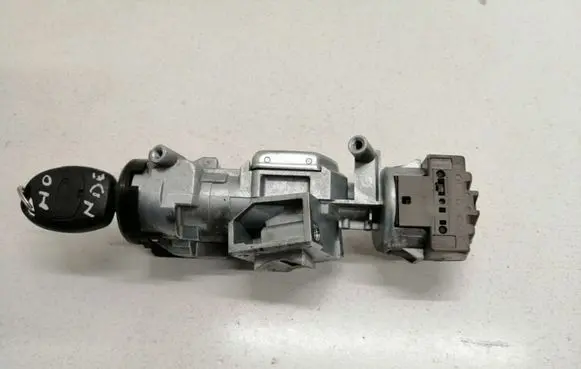 Ford Mondeo MK IV Ignition lock 3M513F880AD