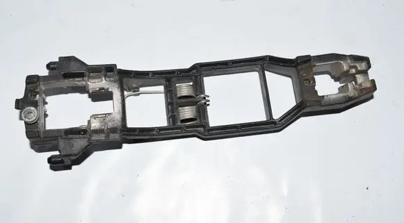 Mercedes-Benz E W210 Front door exterior handle/bracket 2107600634