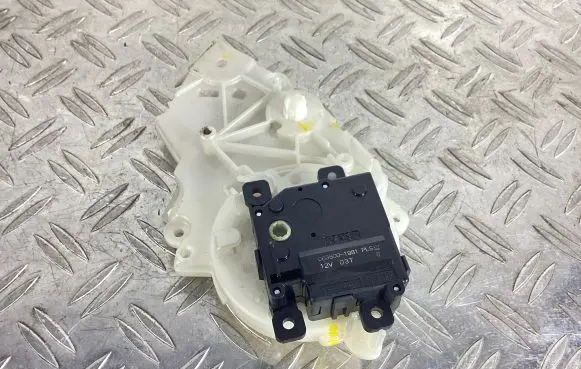 Lexus RC Air flap motor/actuator 0638001981