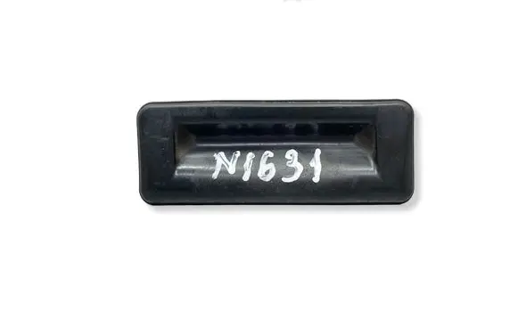 Skoda Fabia Mk2 (5J) Tailgate opening switch 5J0827229
