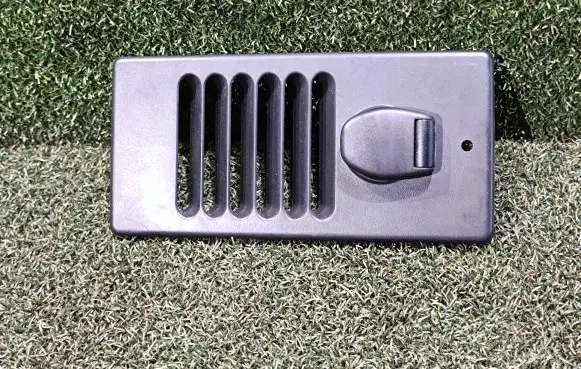 Opel Vivaro Rear air vent grill 93456097 788555196R