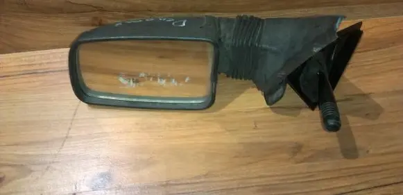 Front door electric wing mirror