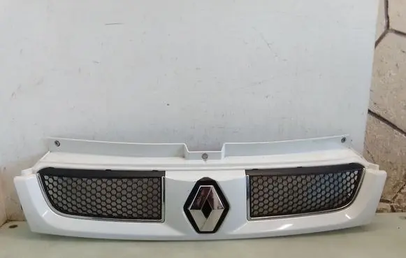 Renault Trafic II (X83) Front bumper upper radiator grill