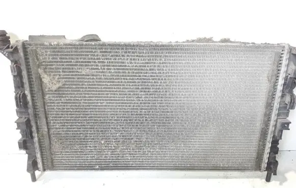 Ford Focus C-MAX Coolant radiator 3M5H8005TK