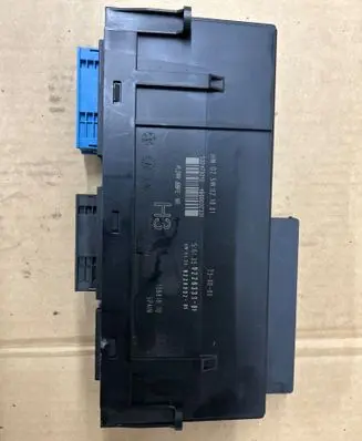BMW 1 E82 E88 Central body control module 9226333 9225332