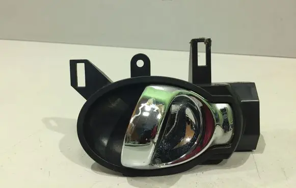 Nissan Juke I F15 Rear door interior handle