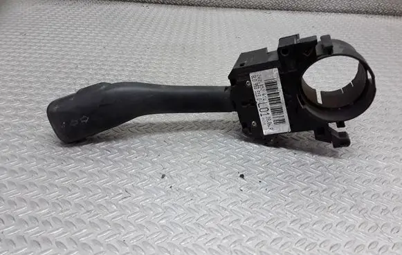 Volkswagen PASSAT B5 Indicator stalk 8L0953513G