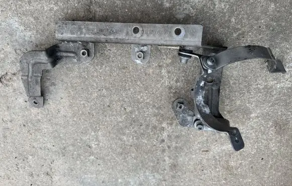 BMW 4 F32 F33 Holder (bracket) 7628760