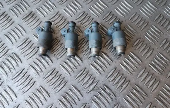 Opel Astra G Fuel injectors set 25321516