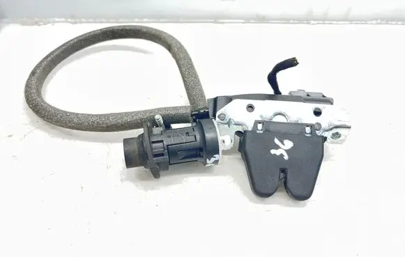 Mercedes-Benz C W204 Tailgate/trunk/boot lock/catch/latch A2047500185