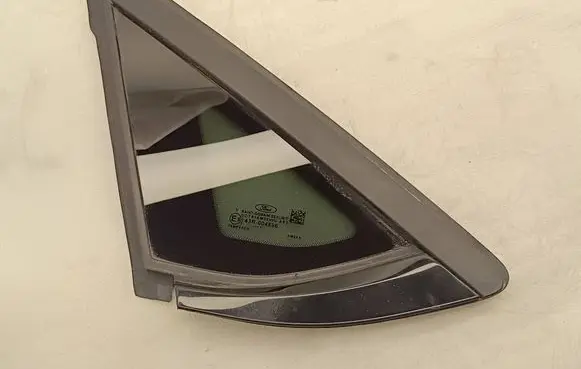 Ford Mach-E I Rear vent window glass 43R004596