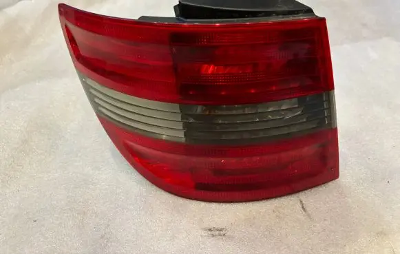 Mercedes-Benz B W245 Rear/tail lights A1698202364 1698202364