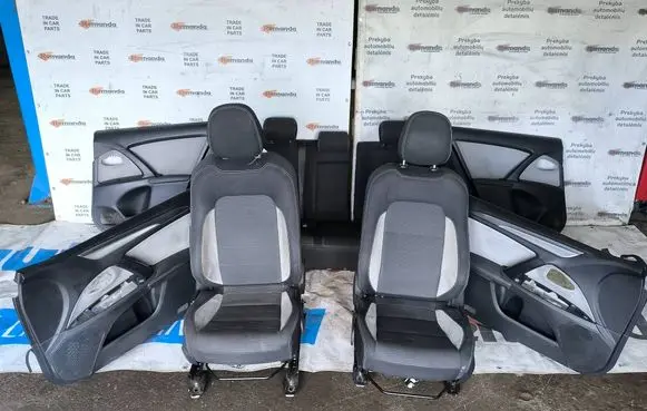 Toyota Avensis T270 Interior set