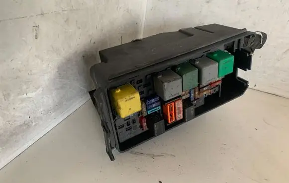 Mercedes-Benz Sprinter W906 Fuse module