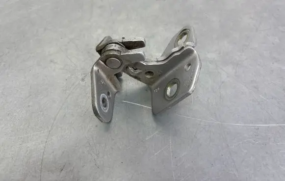 Jeep Grand Cherokee Rear door upper hinge 