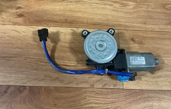 Chevrolet Nubira Rear door window regulator motor 96475132 JKA00112070175