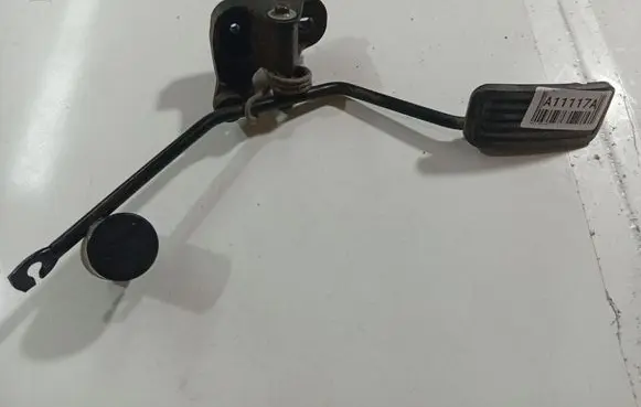 Toyota Aygo AB10 Accelerator throttle pedal 