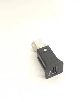 USB socket connector