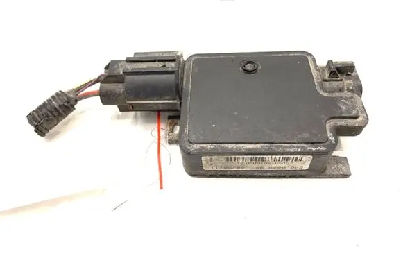 Ford Mondeo MK IV Fan control module 940002906