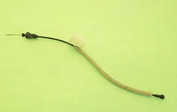 Volvo XC40 Front door cable line 