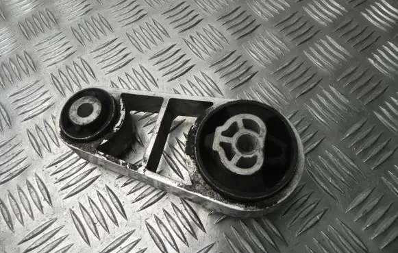 Ford S-MAX Engine mount bracket 50947541 VD17411
