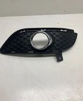 Mercedes-Benz B W246 W242 Front fog light trim/grill A2468851322 11279981 270310028