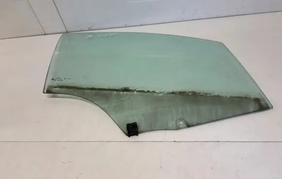 Citroen DS4 Front door window glass four-door 43R001582