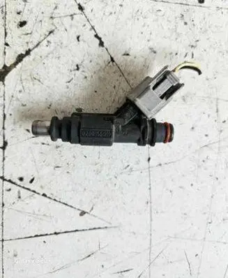 Toyota Corolla Verso E110 Fuel injector 0280156019