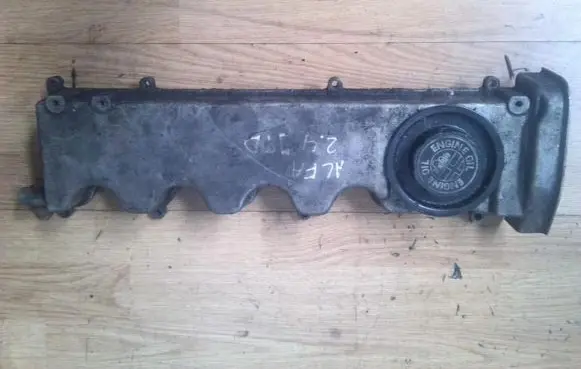 Rocker cam cover