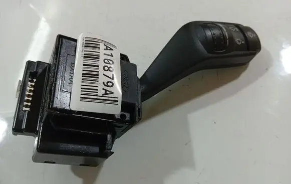 Ford Focus Wiper control stalk 17d940