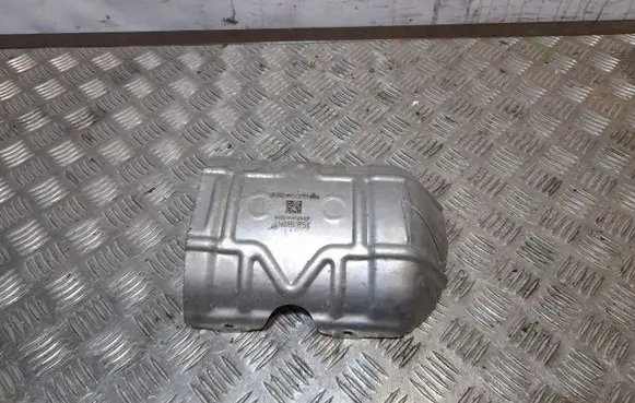 Chrysler Pacifica Exhaust heat shield 68184158AA 68184158 P68184158AA