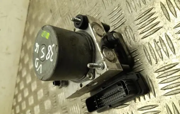 Opel Insignia B ABS Pump 84663644