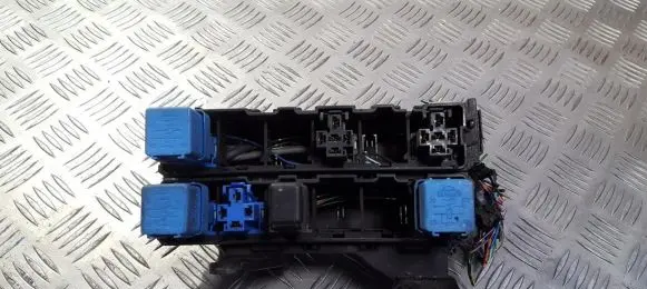 Nissan Primera Fuse box set 71543087