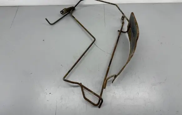 Mitsubishi Outlander Spare wheel mounting bracket 