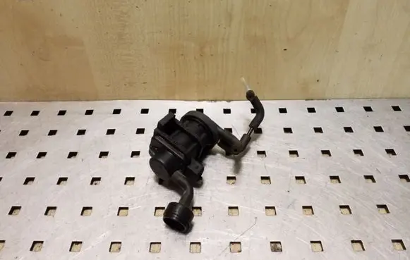 Opel Frontera B Vacuum valve 4534375 4522371