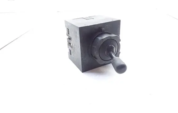 Ford Sierra Wing mirror switch 86AB18972BA