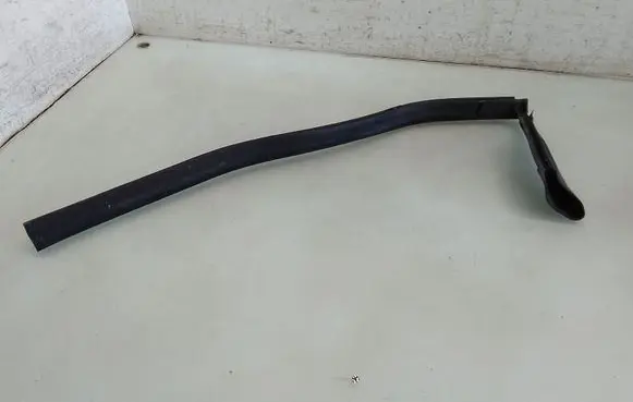 Engine compartment rubber