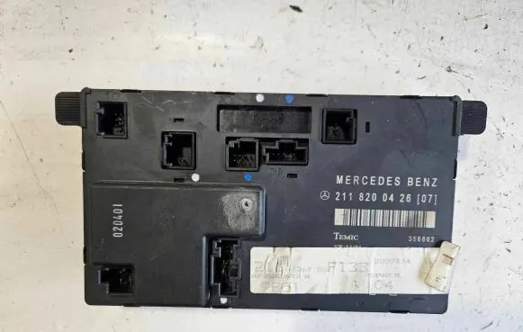 Mercedes-Benz E W211 Door control unit/module 2118200426