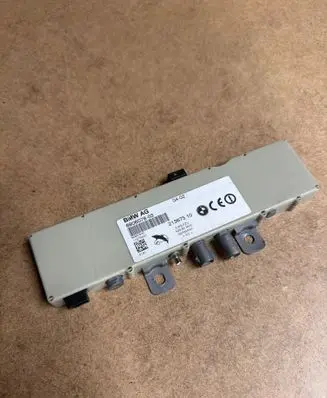 BMW 5 E39 Aerial antenna amplifier 6906078 21367510