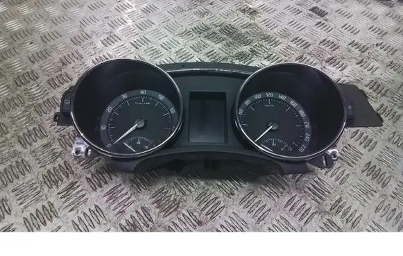 Skoda Superb B6 (3T) Speedometer (instrument cluster) 3T1920841F